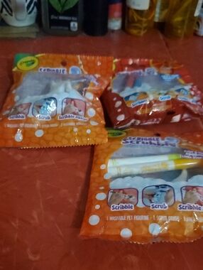 Crayola Scribble Scrubbie Washable Pet Figurine Set - Orange Packaging